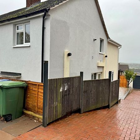 Florina S House 4 Bedrooms Villa Rugeley Luaran gambar