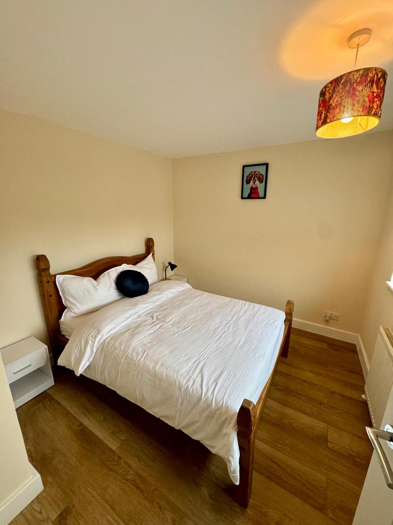 Florina S House 4 Bedrooms Villa Rugeley Luaran gambar